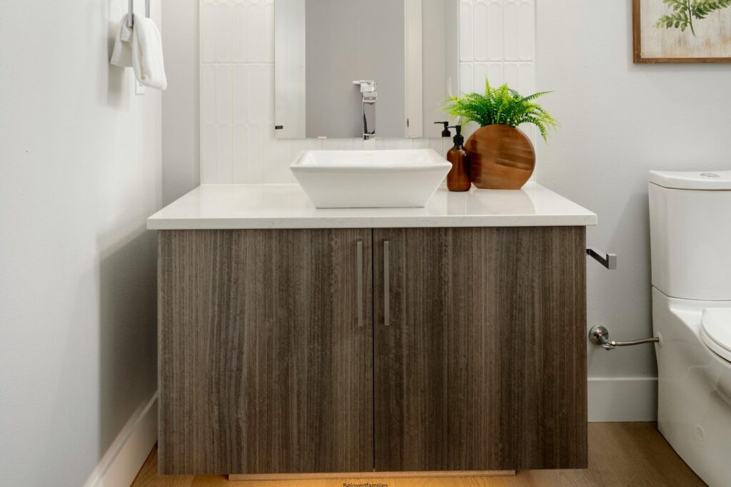 Modern Bathroom Vanity with Minimalist Design